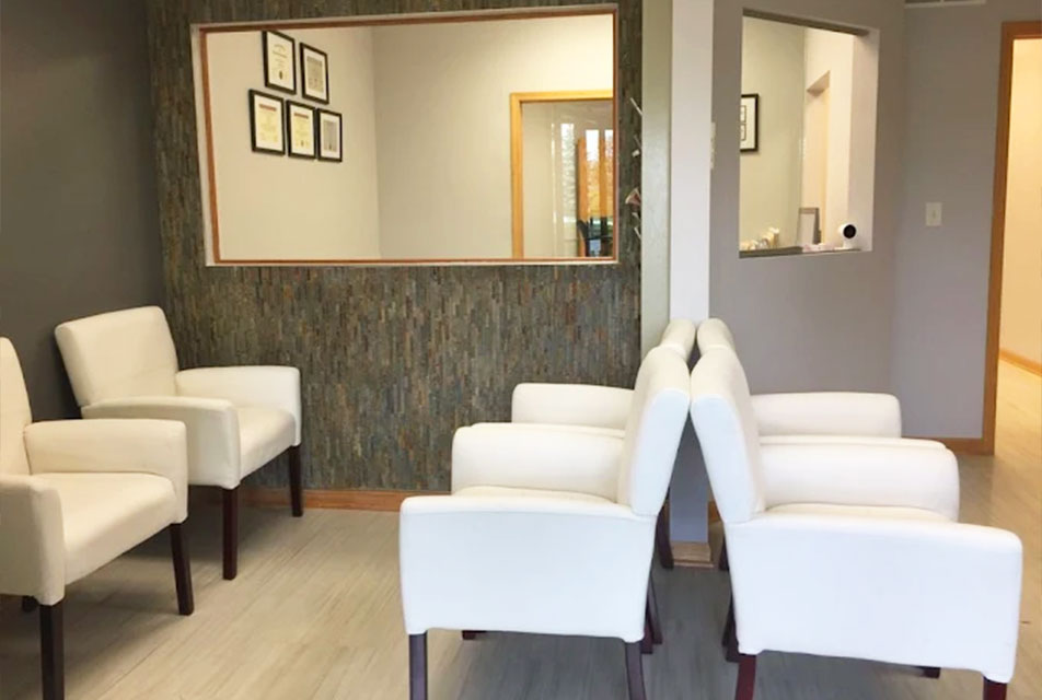 lobby of diabetic neuropathy treatment center in Willowbrook